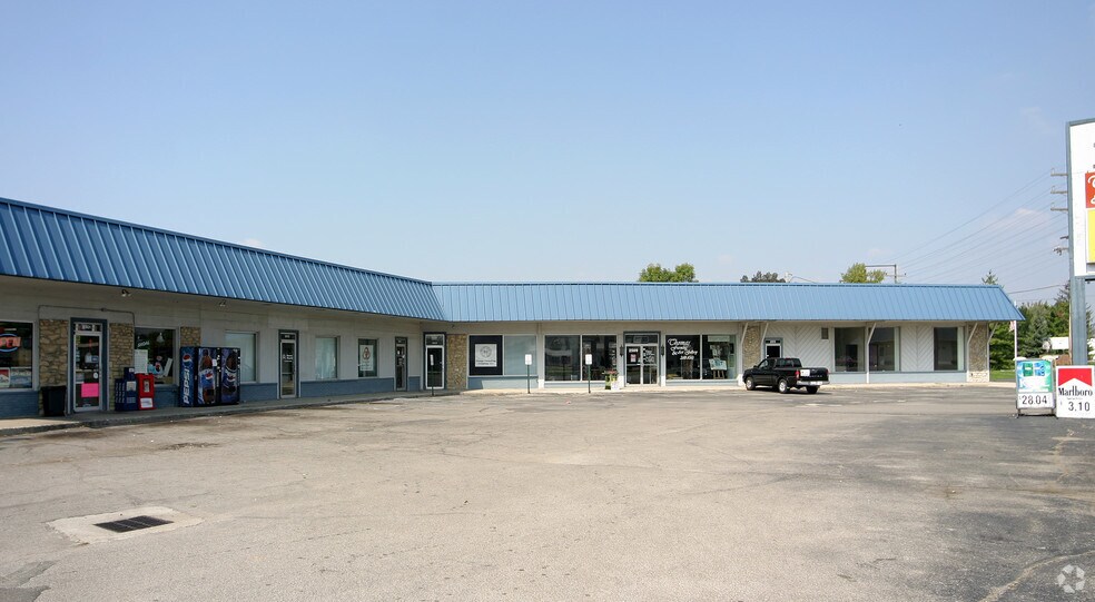 More Photos Of 2501-2511 N Walnut St, Muncie Unknown For Lease