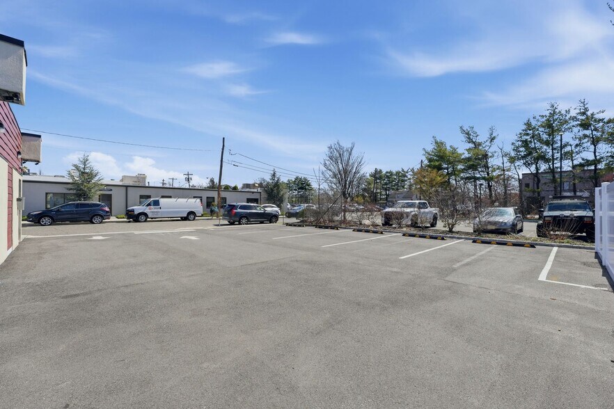 More Photos Of 27-16 Broadway, Fair Lawn Land For Lease
