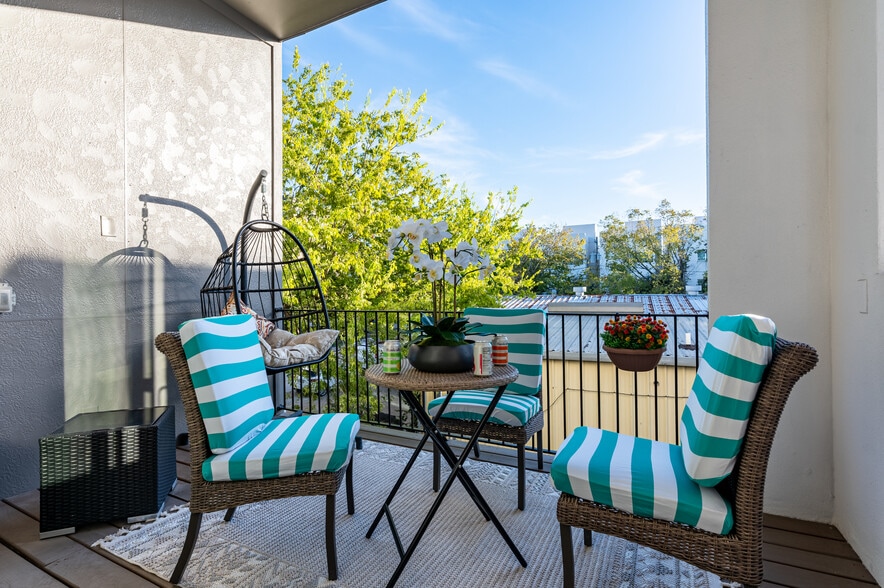 More Photos Of , Houston Multifamily For Sale