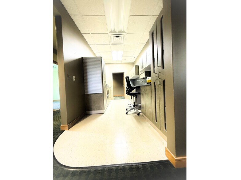 More Photos Of 3515 Coolidge Rd, East Lansing Medical For Lease