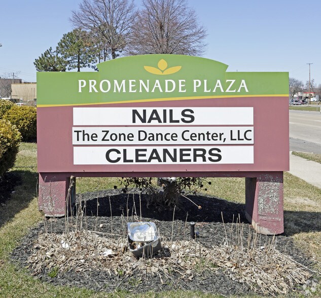 More Photos Of 28637-28657 Northwestern Hwy, Southfield Unknown For Sale