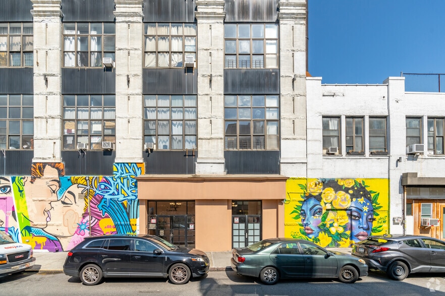 More Photos Of 15 Lawton St, Brooklyn Apartments For Lease