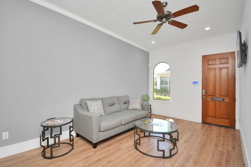 More Photos Of 12824 Willow Centre Dr, Houston Medical For Sale