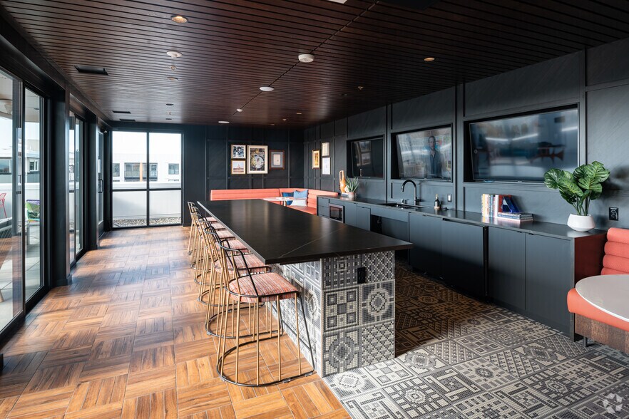 More Photos Of 2309 S Jackson St, Seattle Apartments For Lease