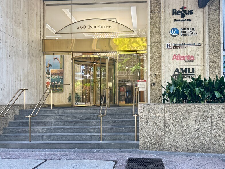 More Photos Of 260 Peachtree St NW, Atlanta Coworking Space