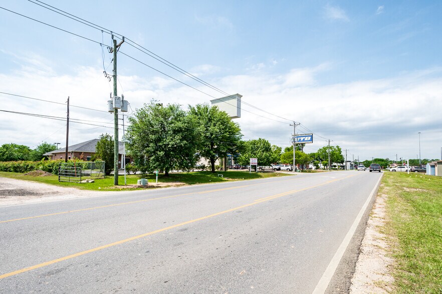 More Photos Of 22240 Farris Green Rd, Porter Bank For Sale