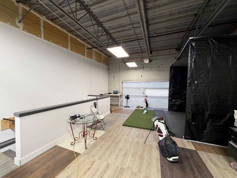 More Photos Of 1225 Kingsway Ave, Port Coquitlam Warehouse For Lease