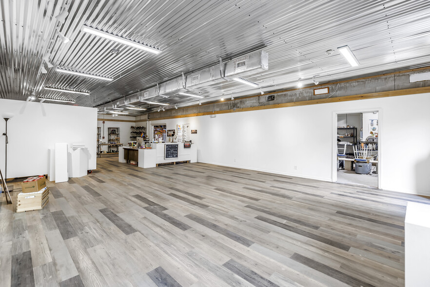 More Photos Of 559 49th St S, Saint Petersburg Storefront For Lease