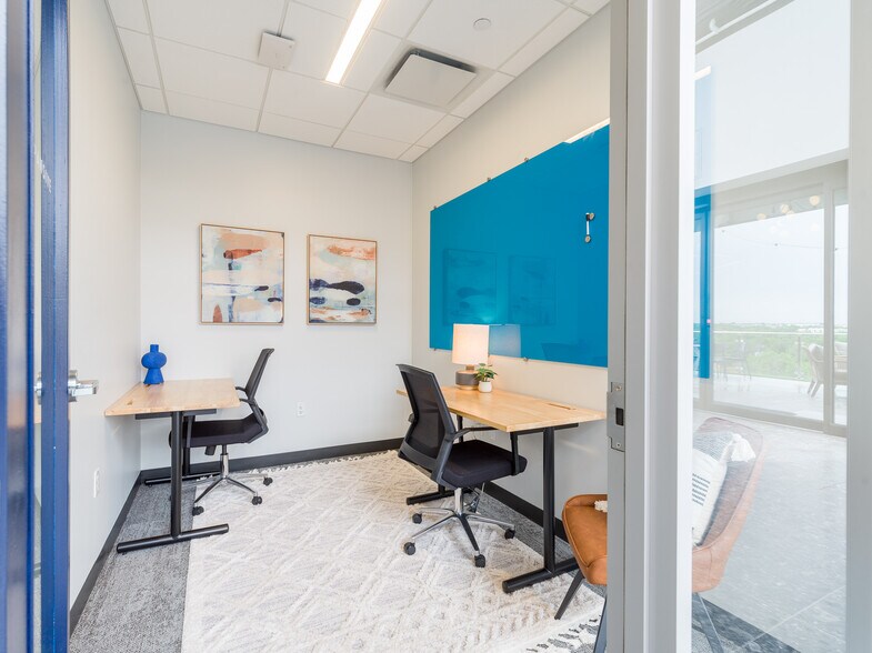 More Photos Of 305 E Huntland Dr, Austin Coworking Space