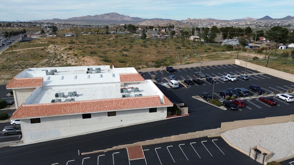 More Photos Of 14075 Hesperia Rd, Victorville Medical For Sale