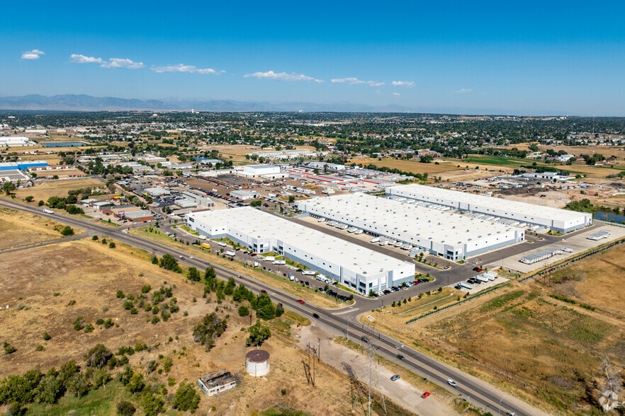 More Photos Of 7450 Clayton St, Denver Warehouse For Lease