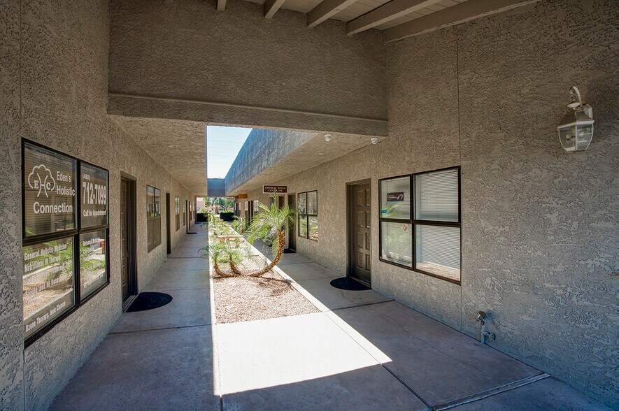 More Photos Of 1050 E University Dr, Mesa Office For Lease