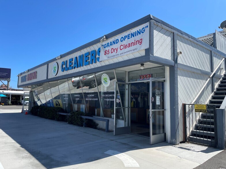 Primary Photo Of 16431 Pacific Coast Hwy, Huntington Beach Storefront Retail Residential For Sale