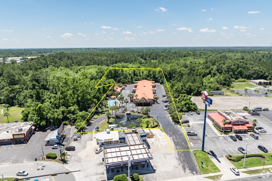 More Photos Of 3598 W US Highway 90, Lake City Hotel For Sale