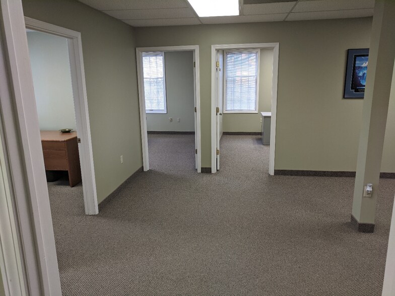 More Photos Of 10235 Brecksville Rd, Brecksville Office For Lease