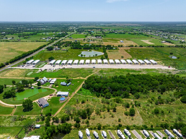 More Photos Of 8723 FM 2728, Terrell Warehouse For Lease