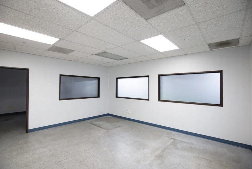More Photos Of 8731 & 8741 Pioneer Blvd, Santa Fe Springs Warehouse For Lease