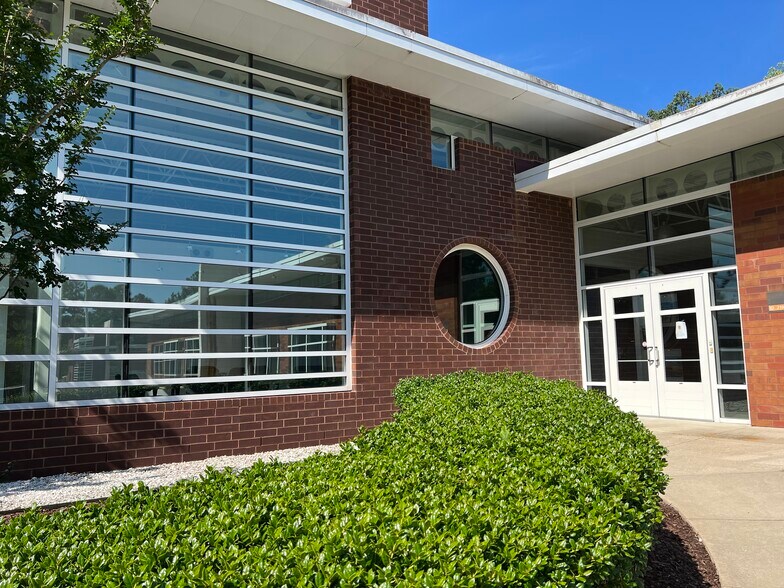 More Photos Of 5310 S Alston Ave, Durham Medical For Lease