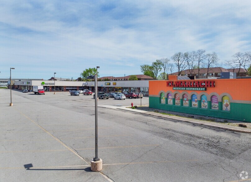 More Photos Of 3535 S Emerson Ave, Beech Grove Storefront For Lease