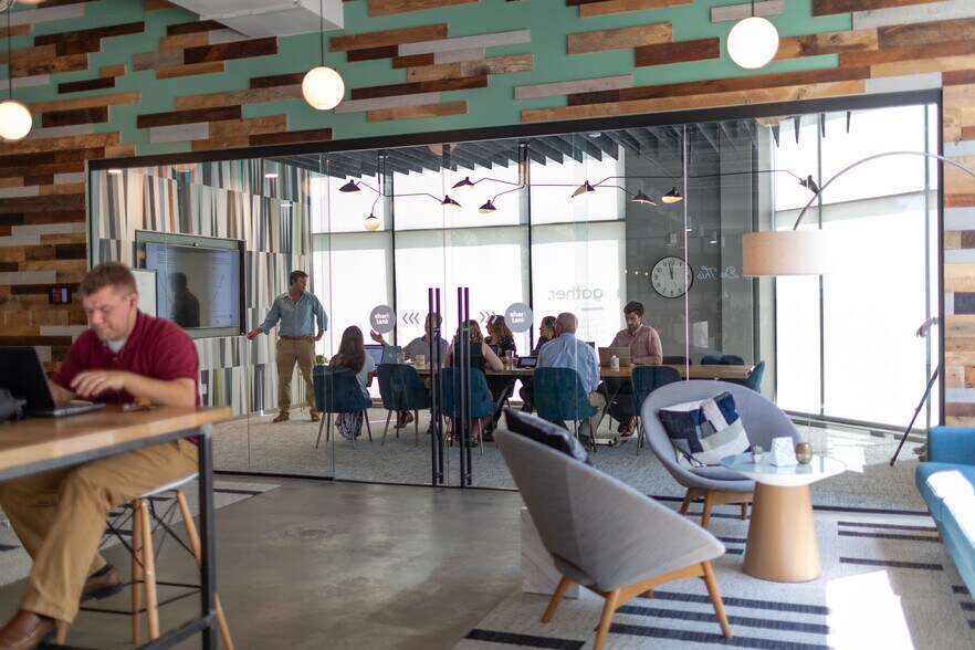 More Photos Of 2400 Old Brick Rd, Glen Allen Coworking Space