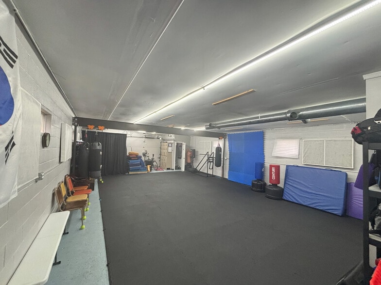 More Photos Of 112 E Jackson St, Willard General Retail For Sale