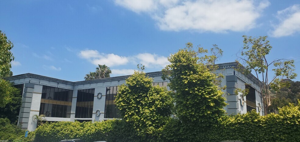 More Photos Of 2801 Camino del Rio S, San Diego Office For Lease