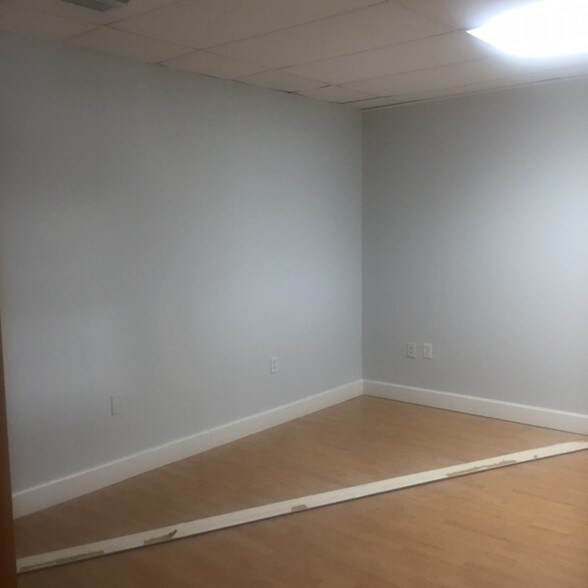 More Photos Of 3750 NW 114th Ave, Miami Warehouse For Lease