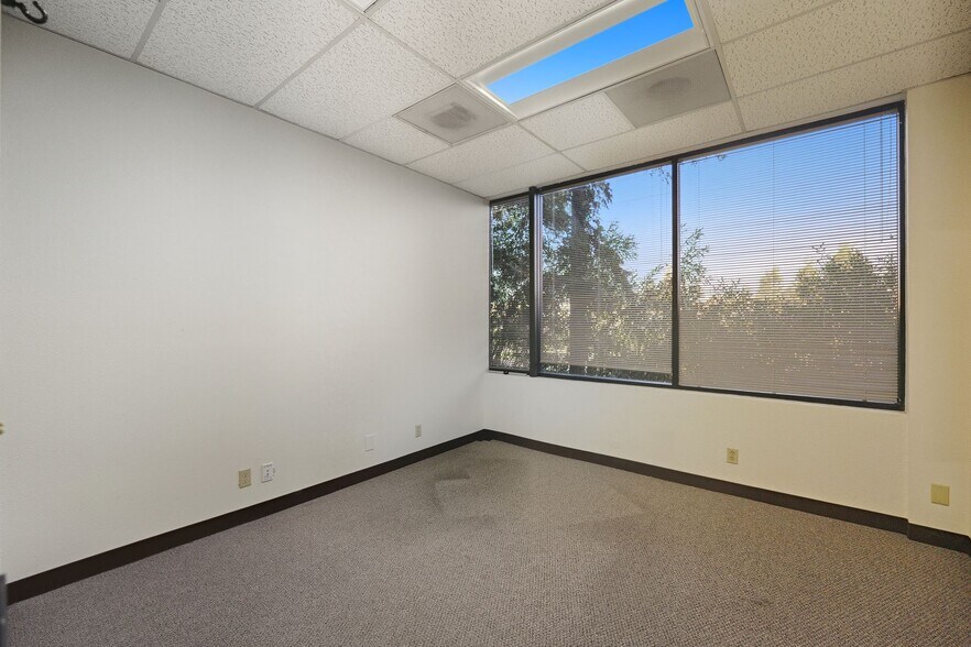 More Photos Of 2727 Walsh Ave, Santa Clara Medical For Lease
