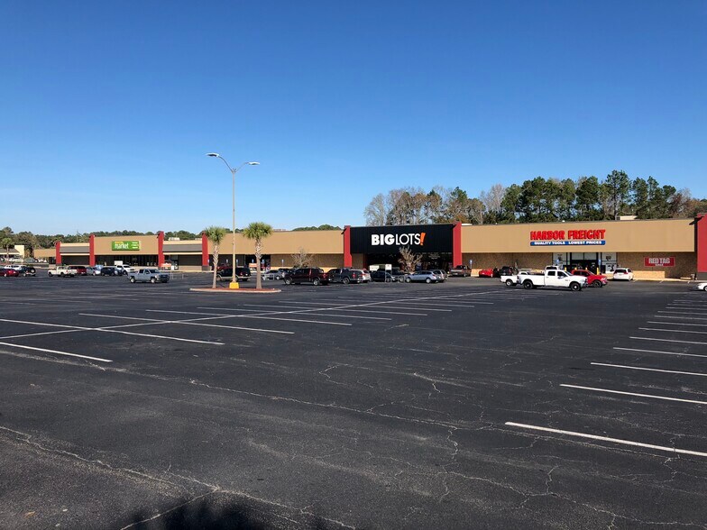 More Photos Of 1803 Knight Ave, Waycross Unknown For Lease