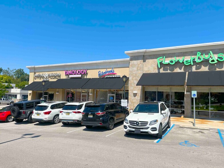 More Photos Of 3134-3172 Cahaba Heights Plz, Birmingham Unknown For Lease