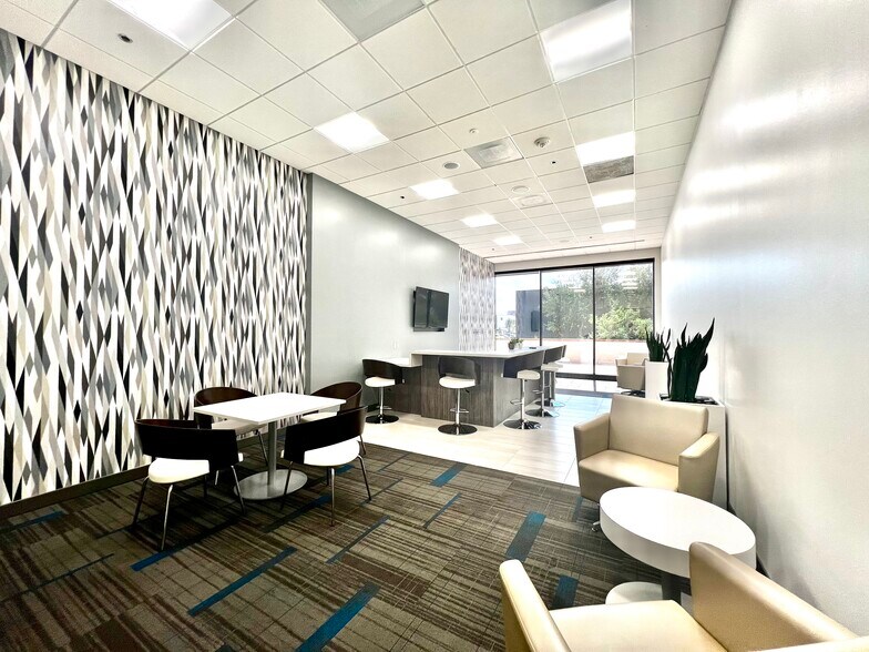 More Photos Of 1431 Greenway Dr, Irving Office For Lease