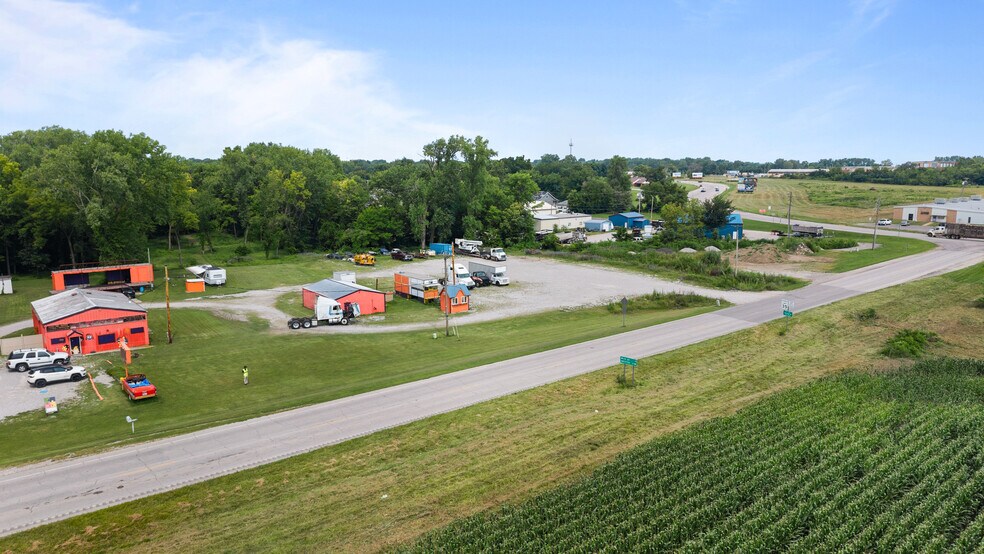 More Photos Of 1420 Highway M, Sedalia Service Station For Sale