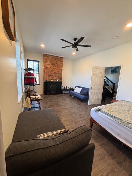 More Photos Of 4804 Whetsel Ave, Cincinnati Storefront Retail Residential For Sale