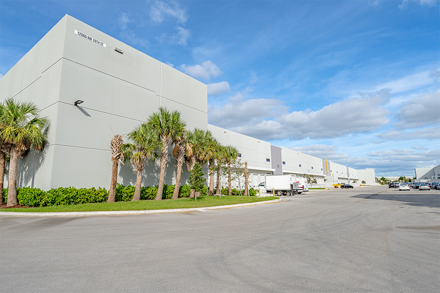 More Photos Of 12000 NW 39 St, Coral Springs Unknown For Lease