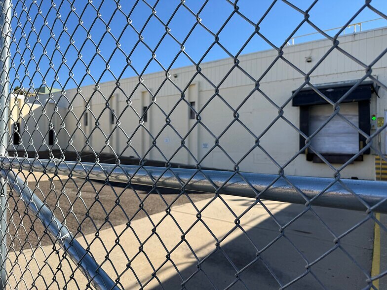 More Photos Of 4001 N American St, Philadelphia Warehouse For Lease