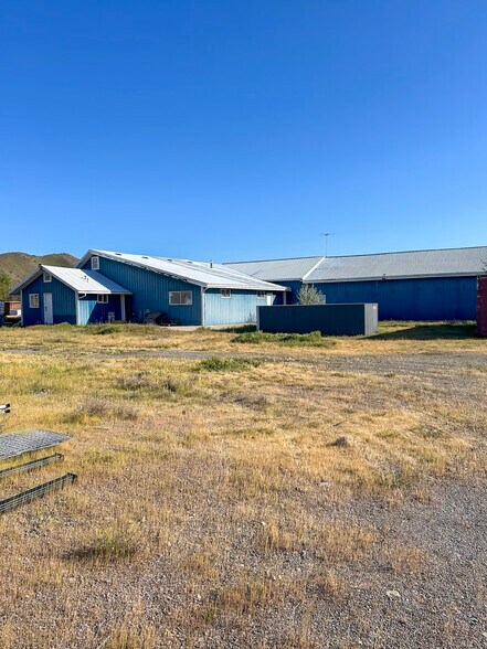 More Photos Of 451 N 11th St, Montague Warehouse For Sale