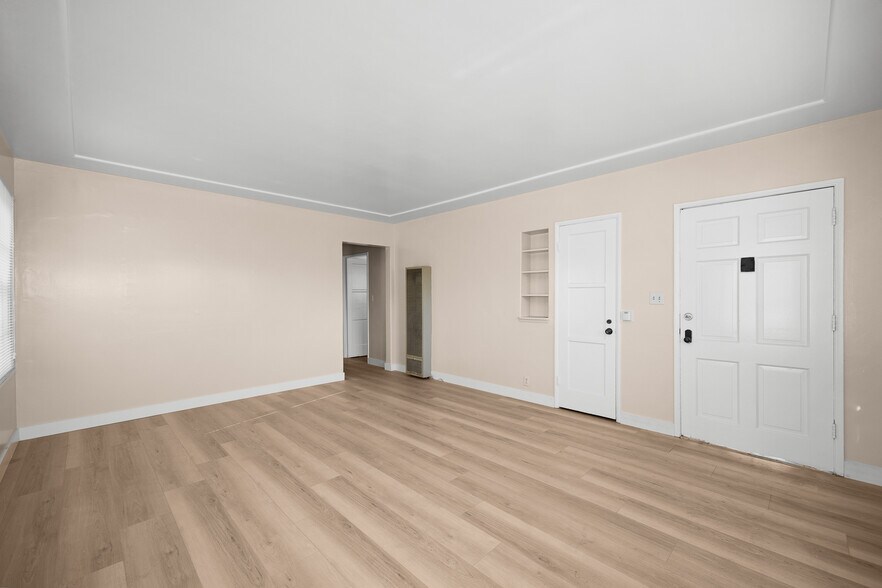 More Photos Of 1721 S 9th St, Alhambra Apartments For Sale
