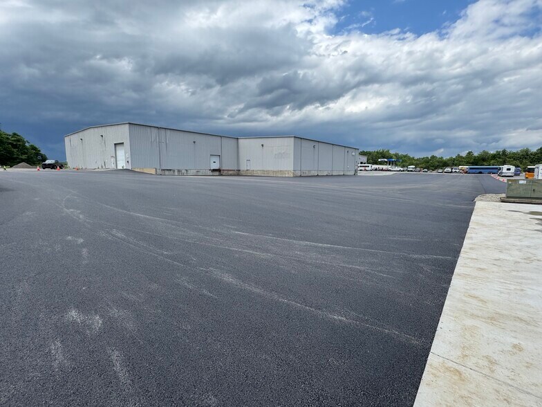 Primary Photo Of 16121 Business Pky, Hagerstown Warehouse For Lease