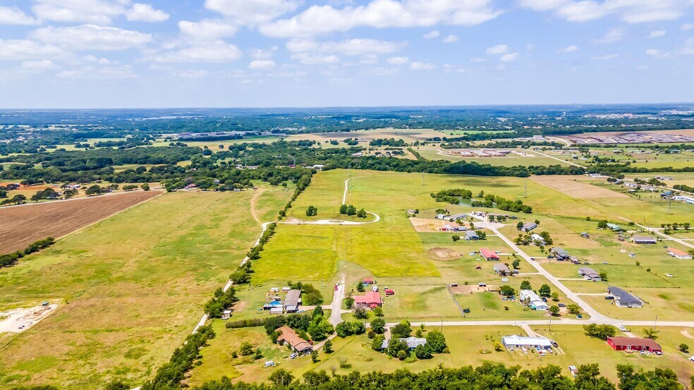 More Photos Of 8306 County Road 109, Alvarado Land For Sale