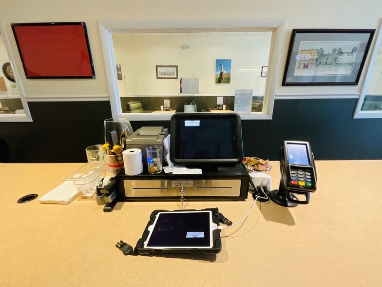 More Photos Of 439 Pittsfield Rd, Lenox Freestanding For Sale