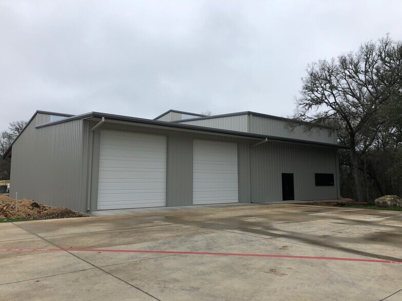 Primary Photo Of 12701 Lowden Ln, Manchaca Unknown For Lease