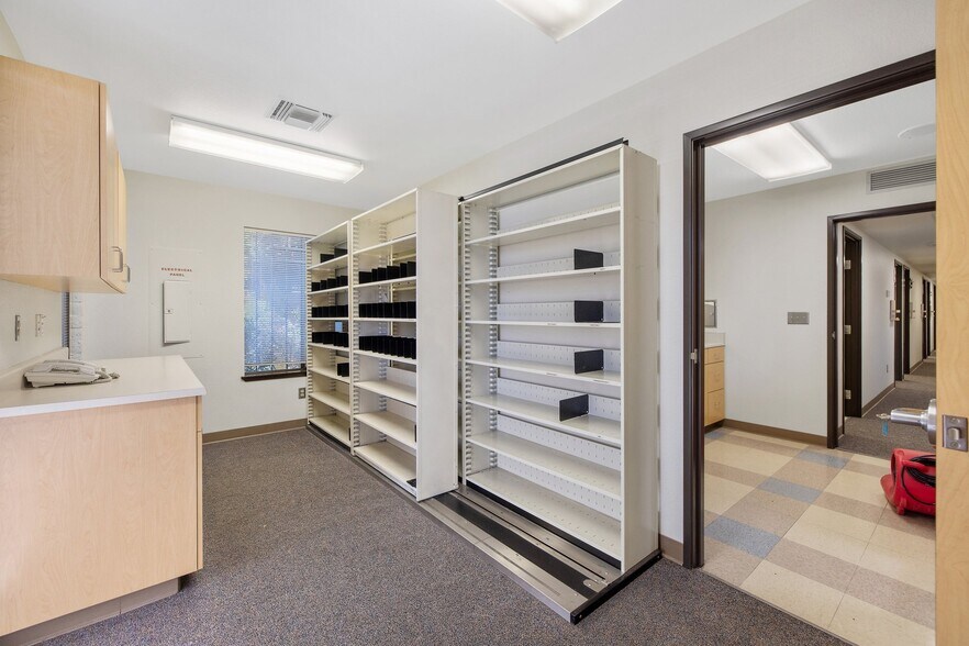 More Photos Of 561 N Alta Ave, Dinuba Medical For Lease