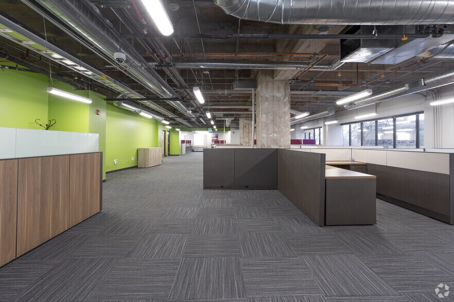 More Photos Of 100 N Stone Ave, Tucson Office Residential For Lease