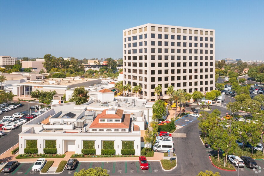 More Photos Of 4199 Campus Dr, Irvine Office For Lease