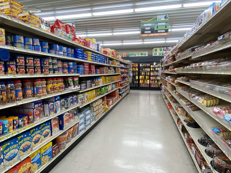 More Photos Of 25817 State Hwy 64, Pittsburg Supermarket For Sale