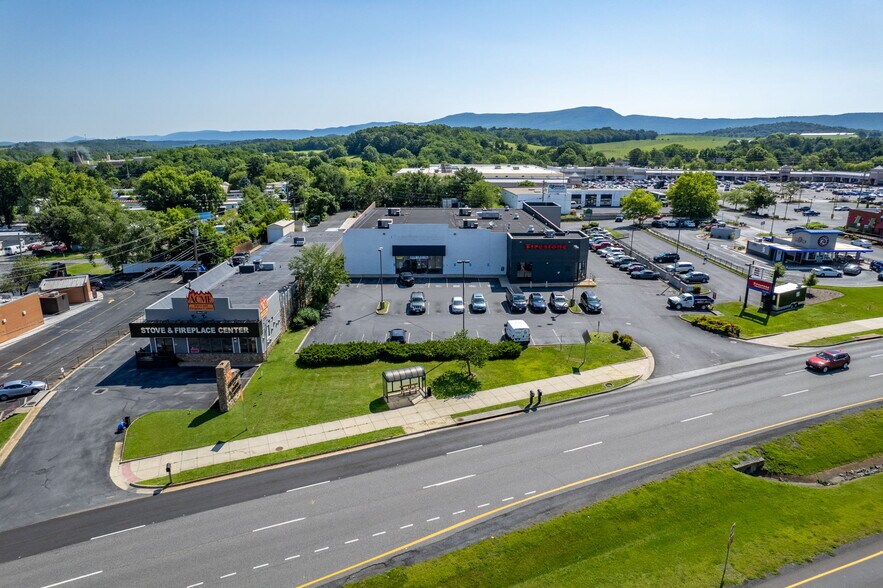 More Photos Of 1740 E Market St, Harrisonburg Storefront Retail Office For Sale