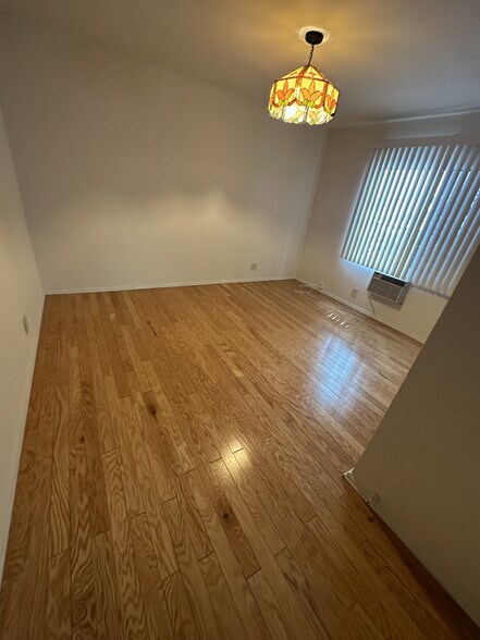 More Photos Of 1403 N Vista St, Los Angeles Apartments For Sale