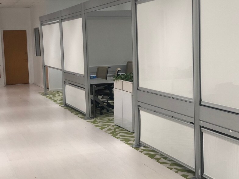 More Photos Of 2000 Cornwall Rd, Monmouth Junction Research And Development For Lease