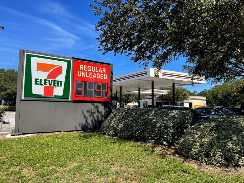 More Photos Of 15001 W Colonial Dr, Winter Garden Convenience Store For Sale