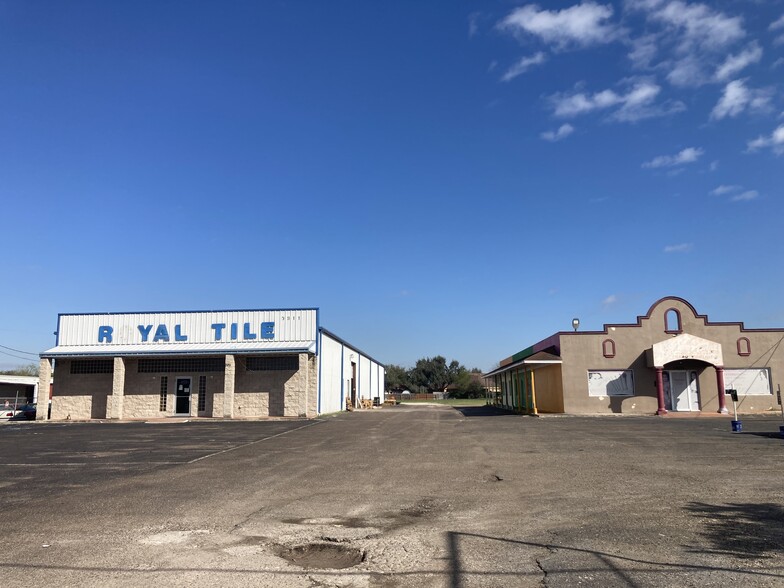 Primary Photo Of 3911 W. University Dr., Edinburg Showroom For Sale